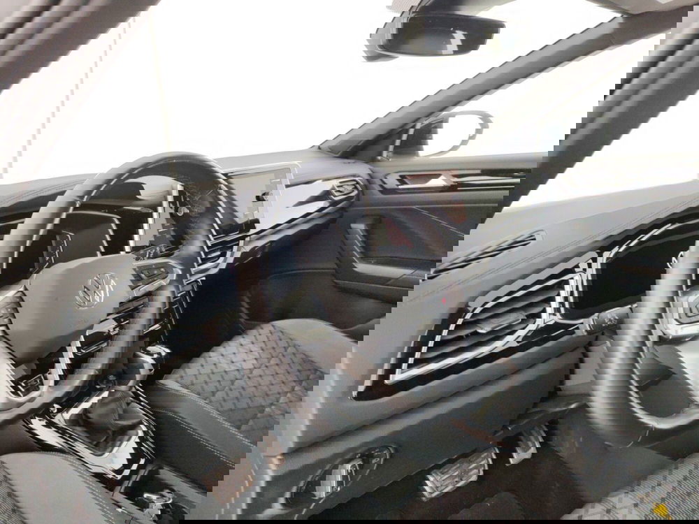 Volkswagen T-Roc usata a Massa-Carrara (8)