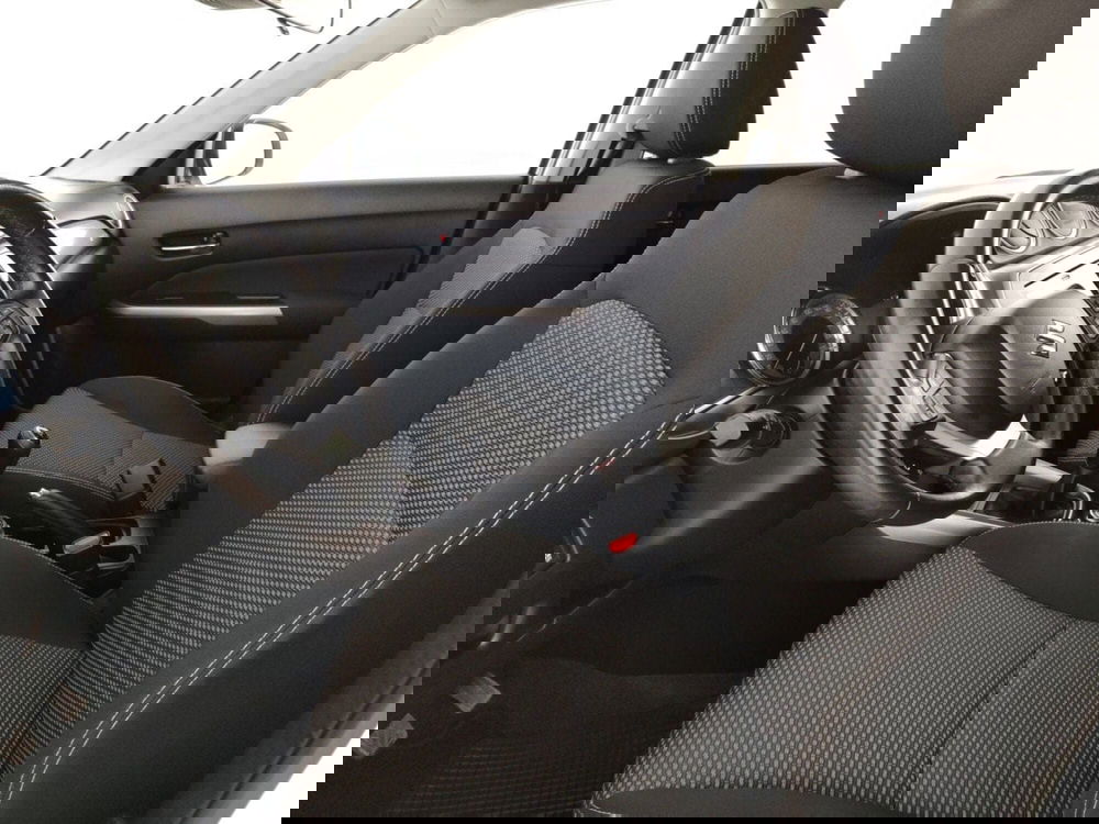 Suzuki Vitara usata a Massa-Carrara (7)