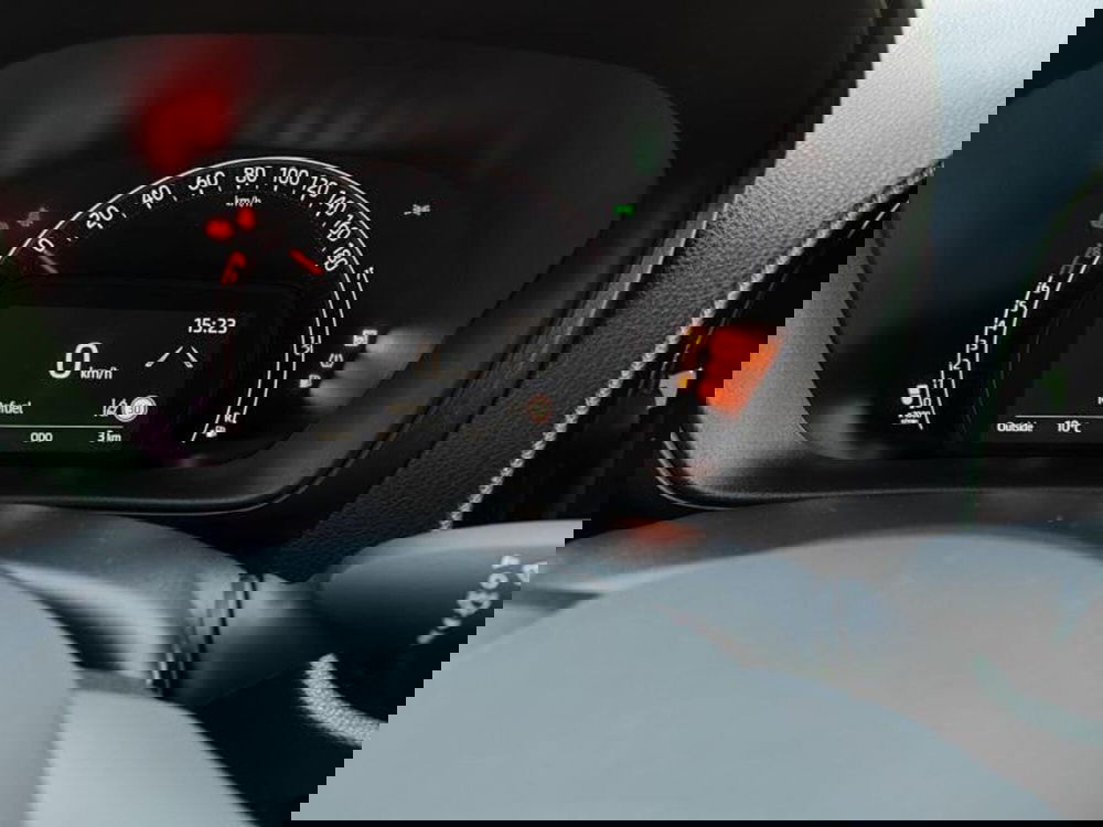 Toyota Aygo X nuova a Perugia (12)