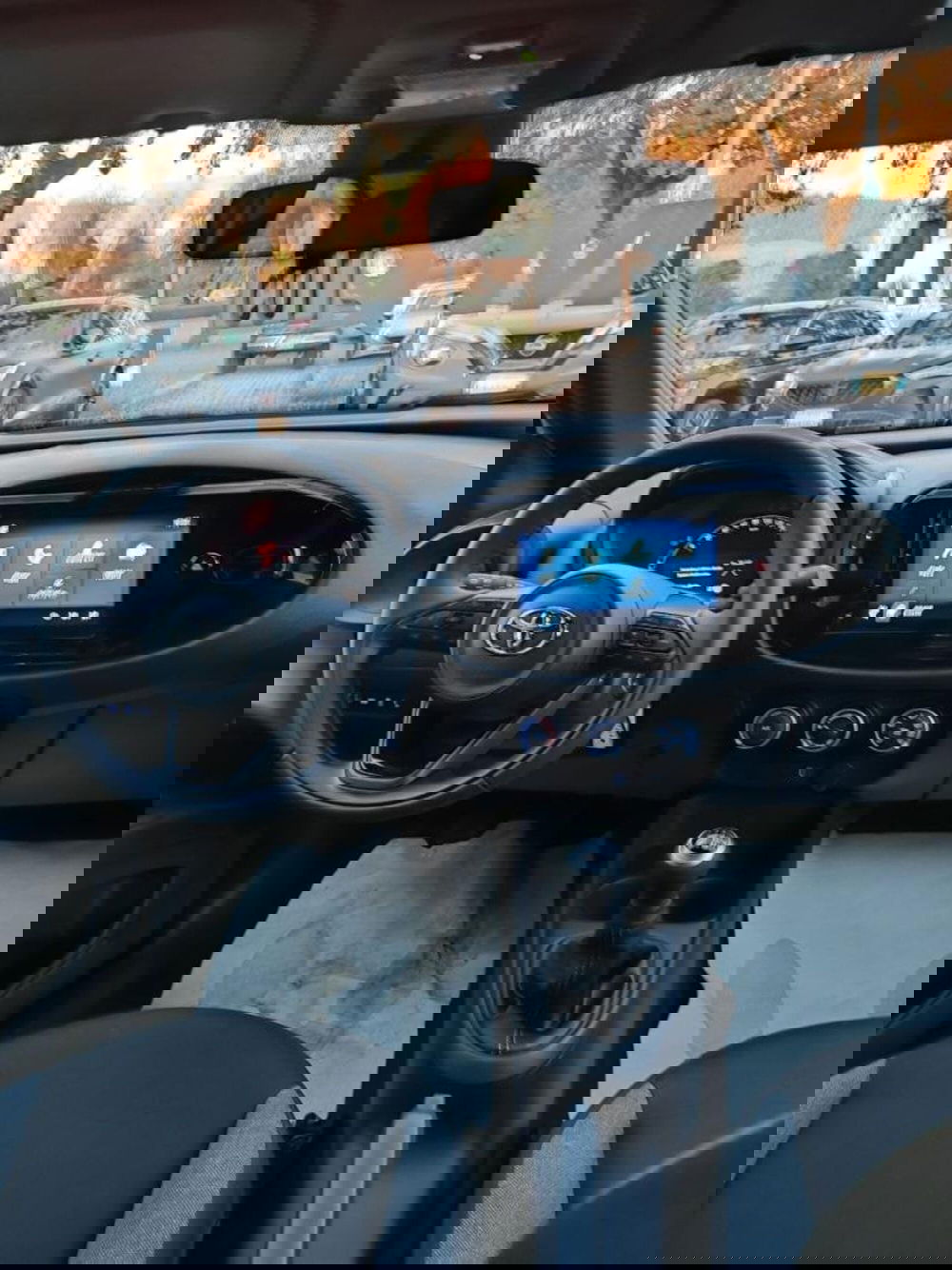 Toyota Aygo X nuova a Perugia (8)