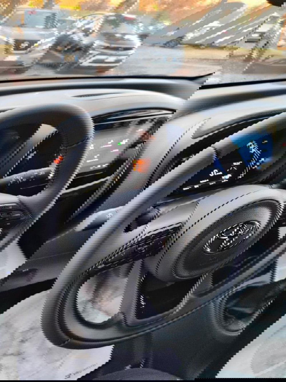 Toyota Aygo X nuova a Perugia (9)