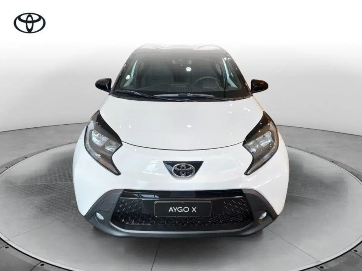 Toyota Aygo X nuova a Perugia (4)