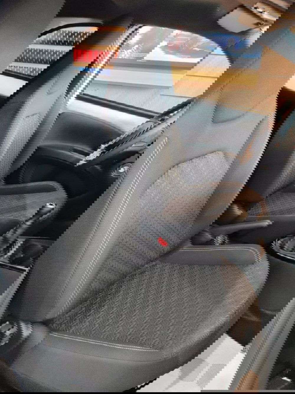 Toyota Aygo X nuova a Perugia (6)