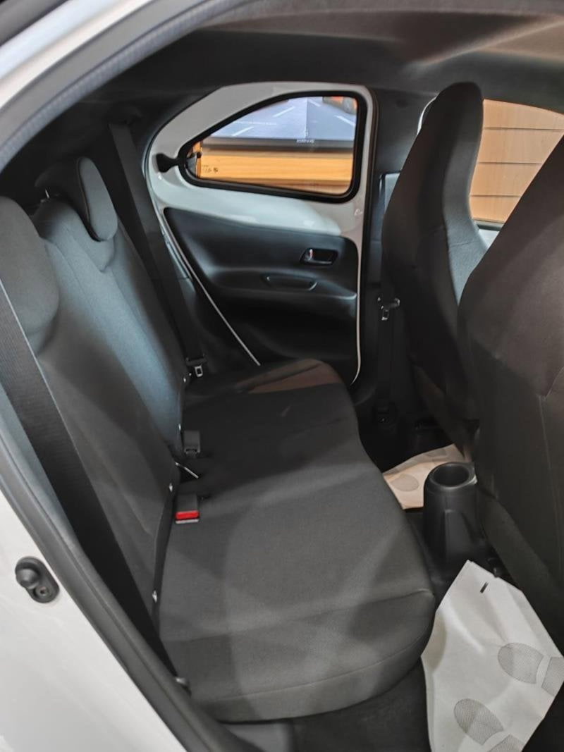 Toyota Aygo X nuova a Perugia (7)