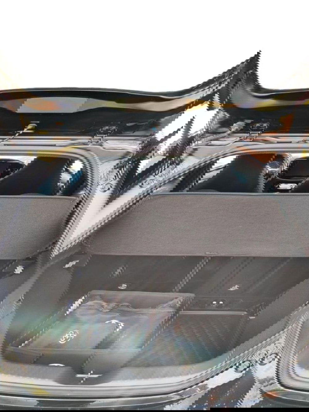 Toyota Aygo X nuova a Perugia (9)