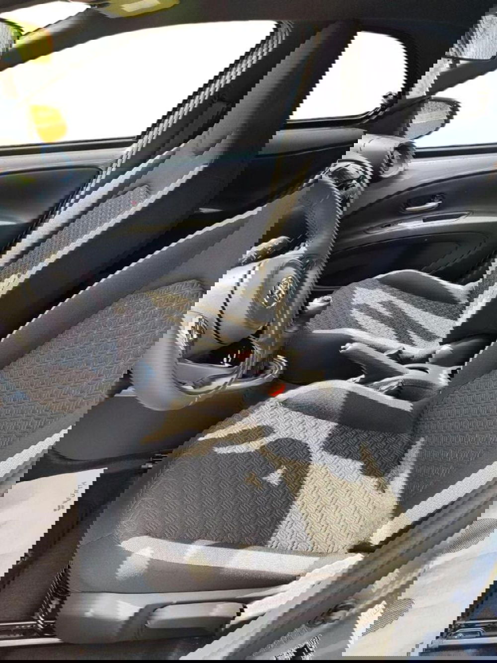 Toyota Aygo X nuova a Perugia (10)