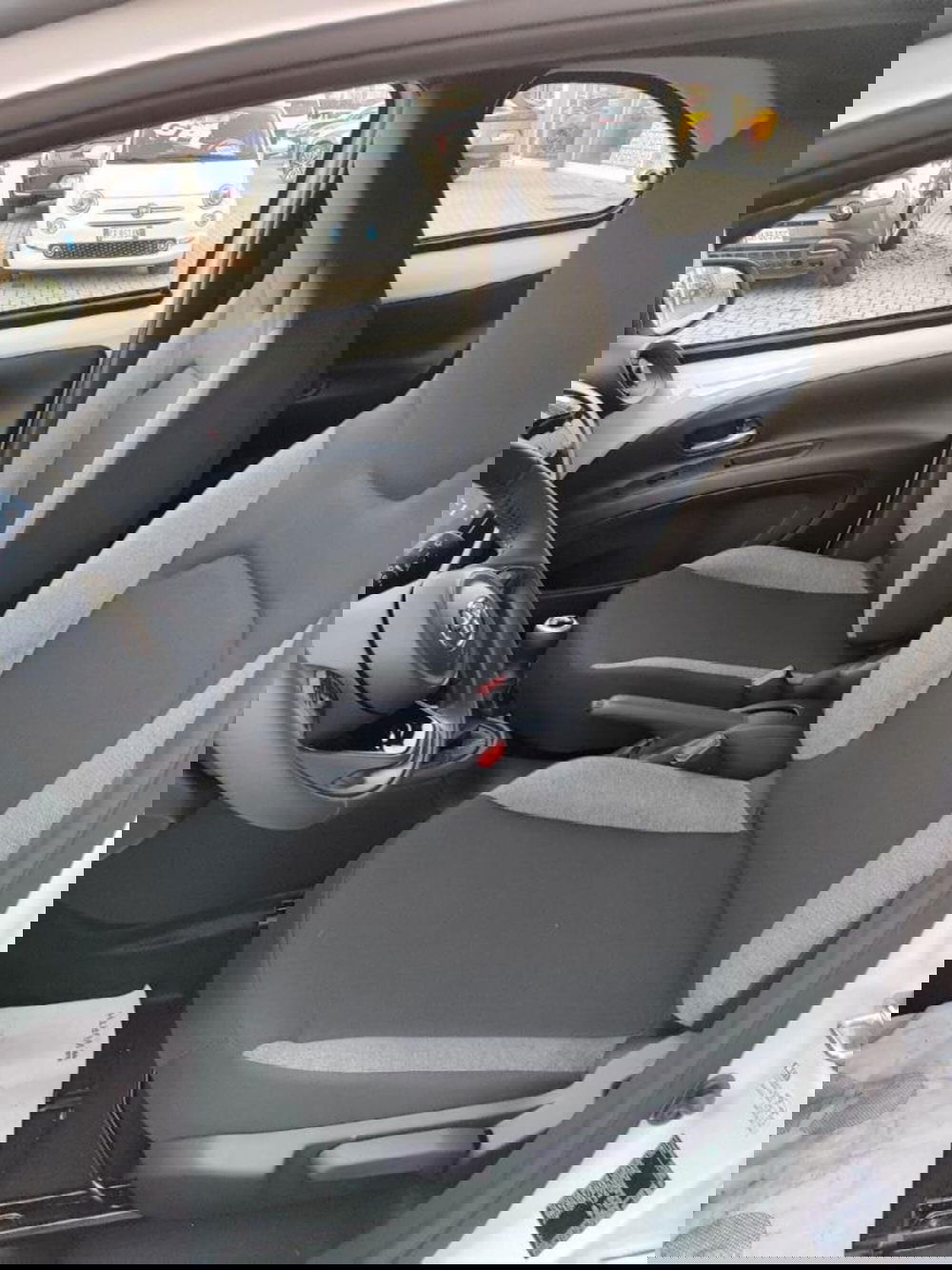 Toyota Aygo X nuova a Perugia (11)