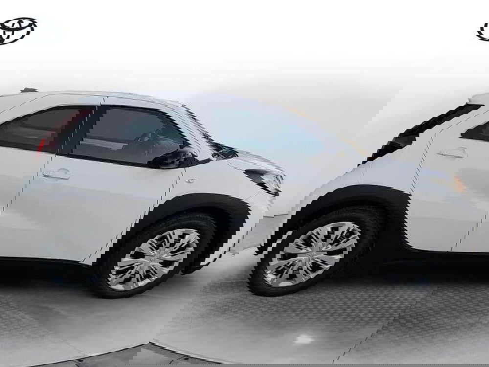 Toyota Aygo X nuova a Perugia (13)