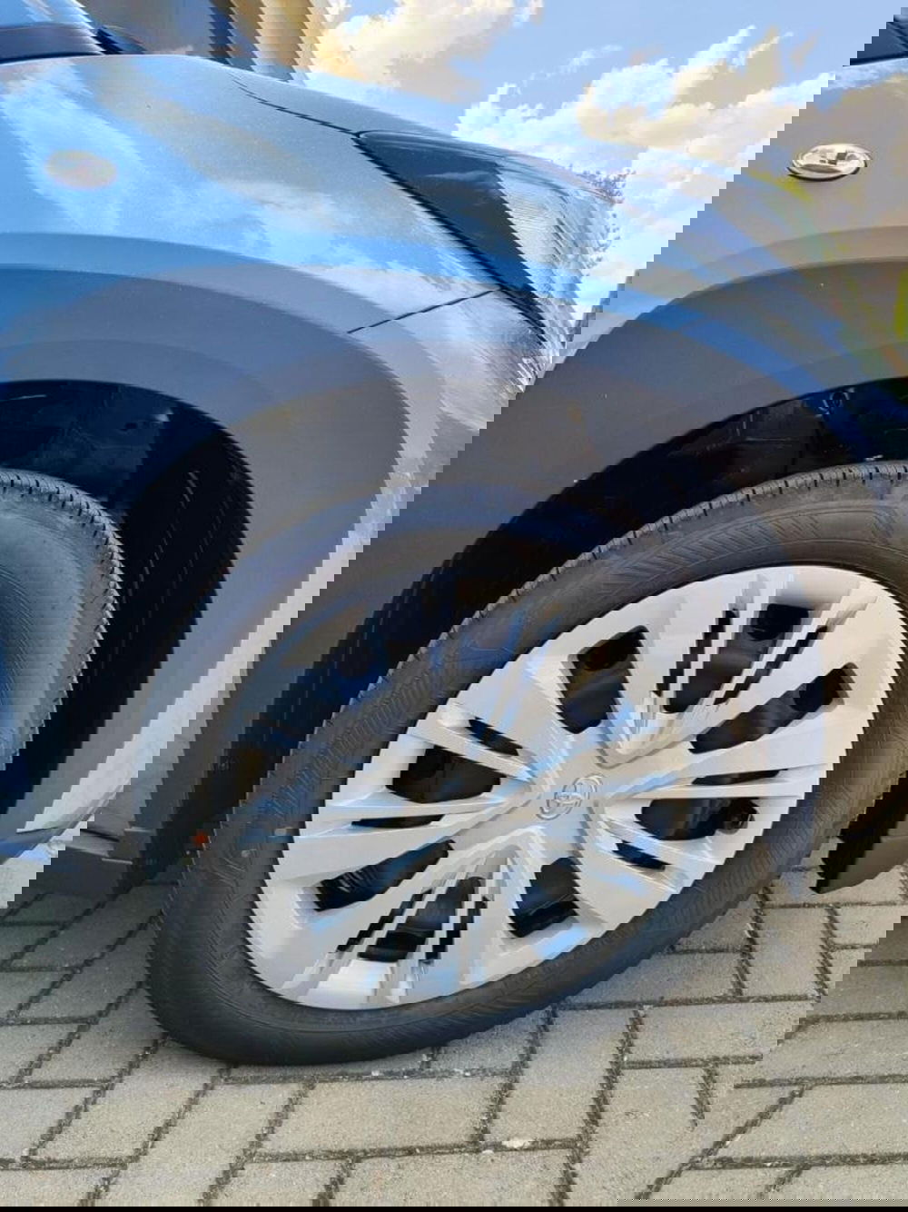 Toyota Aygo X nuova a Perugia (14)