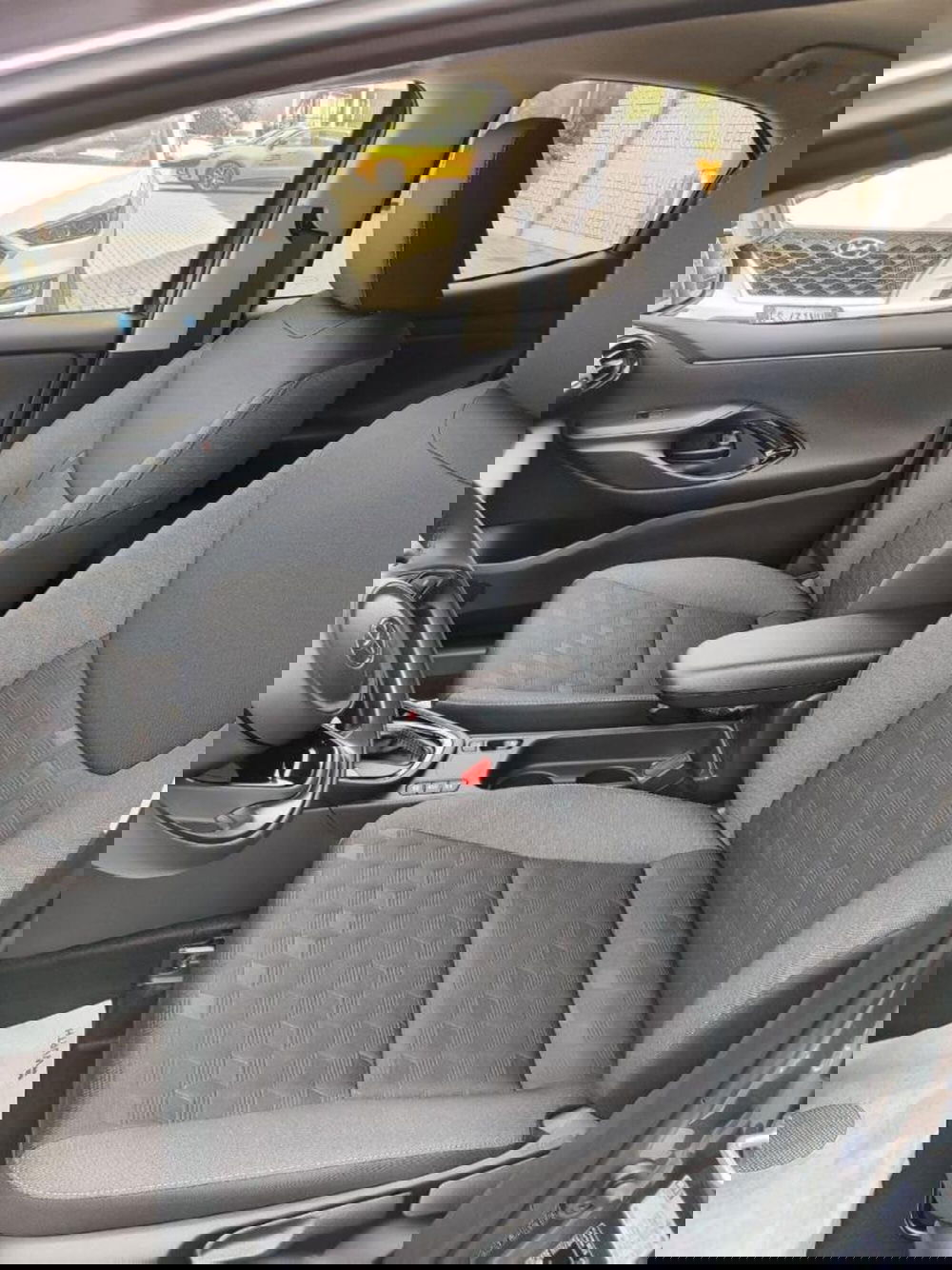 Toyota Yaris nuova a Perugia (11)