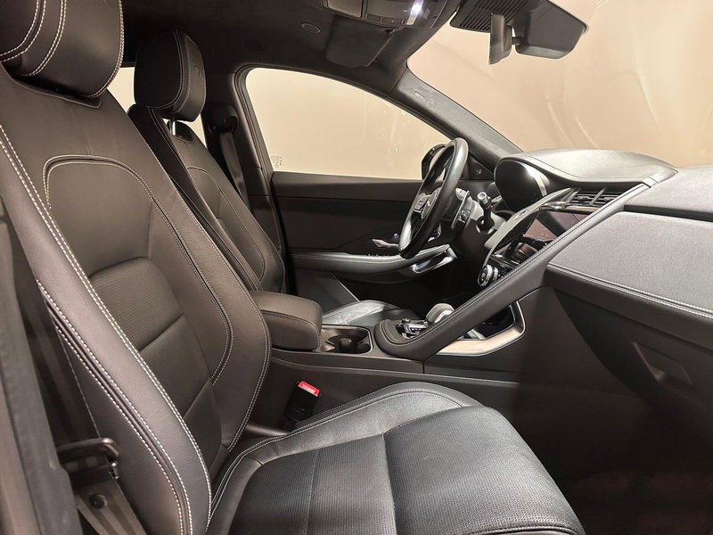 Jaguar E-Pace usata a Varese (2)