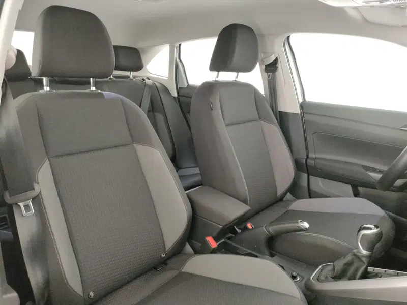 Volkswagen Taigo usata a Caserta (8)