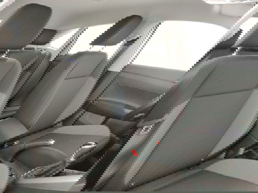 Volkswagen Taigo usata a Caserta (8)