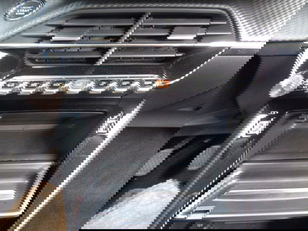 Peugeot 2008 usata a Treviso (15)