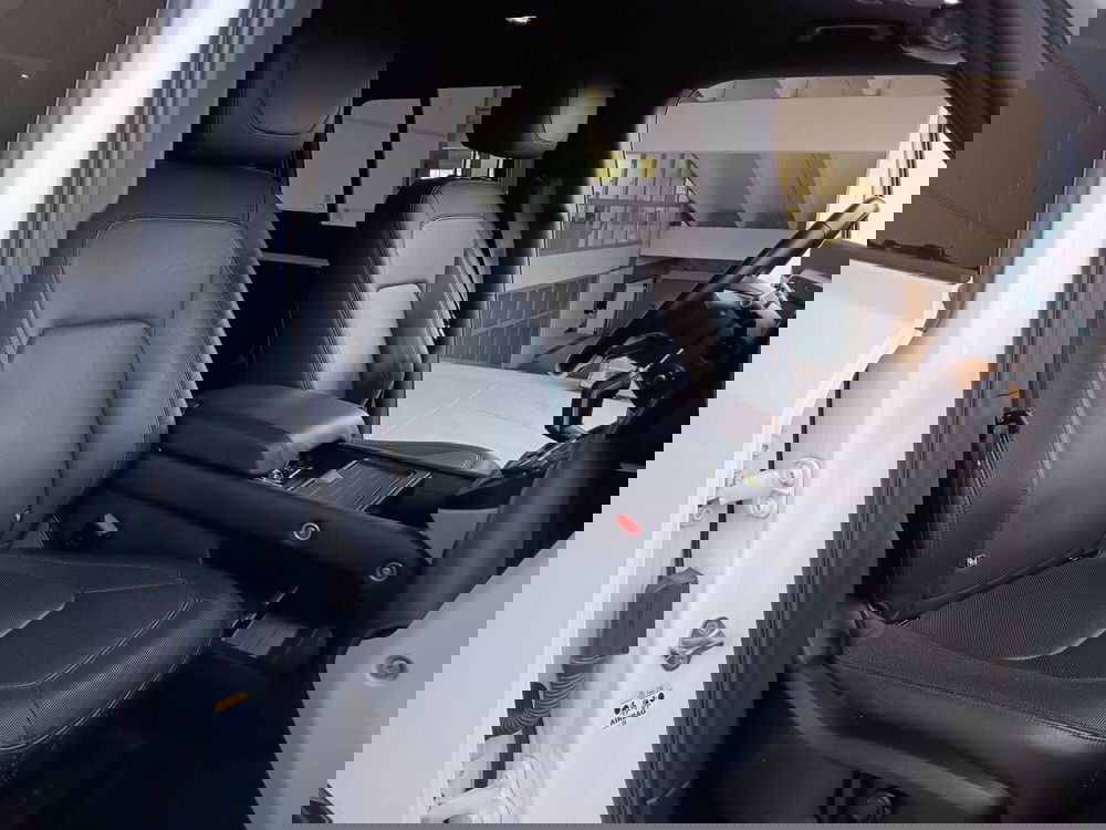 Land Rover Defender usata a Asti (15)