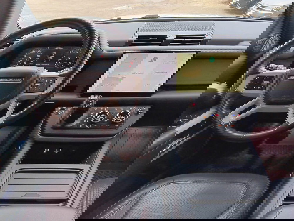 Land Rover Defender usata a Asti (18)