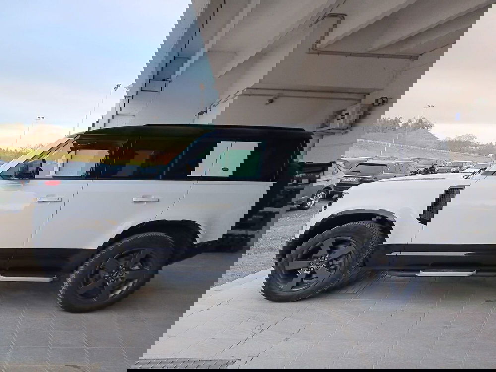 Land Rover Defender usata a Asti (2)