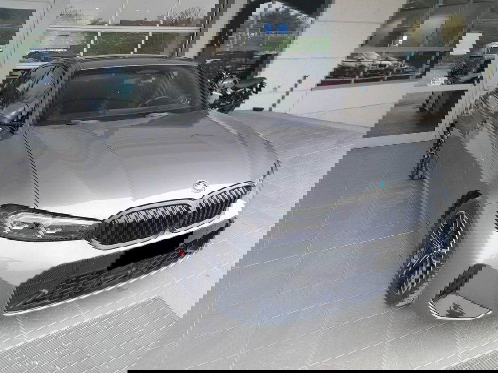 BMW Serie 3 usata a Asti (6)