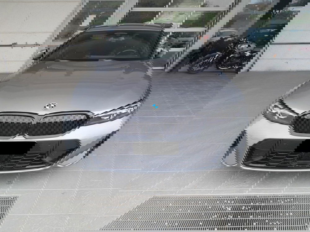 BMW Serie 3 usata a Asti (7)