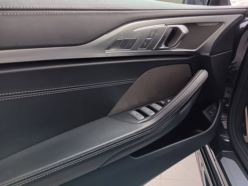 BMW Serie 8 Cabrio usata a Asti (11)