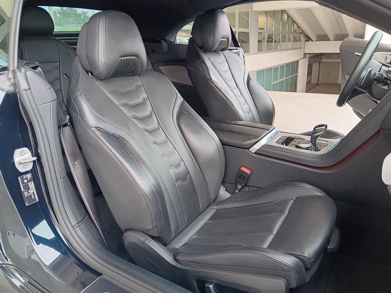 BMW Serie 8 Cabrio usata a Asti (17)