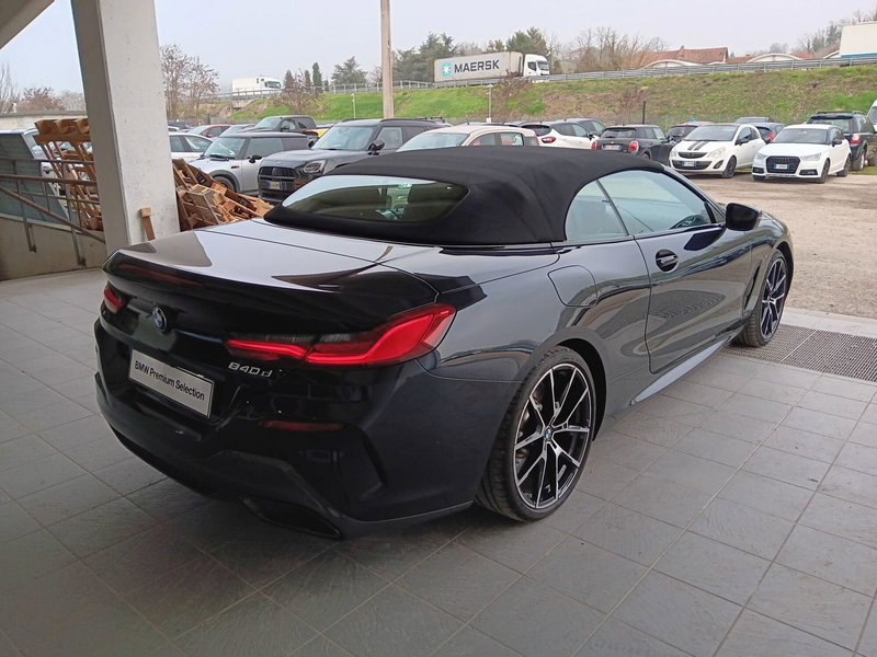BMW Serie 8 Cabrio usata a Asti (6)