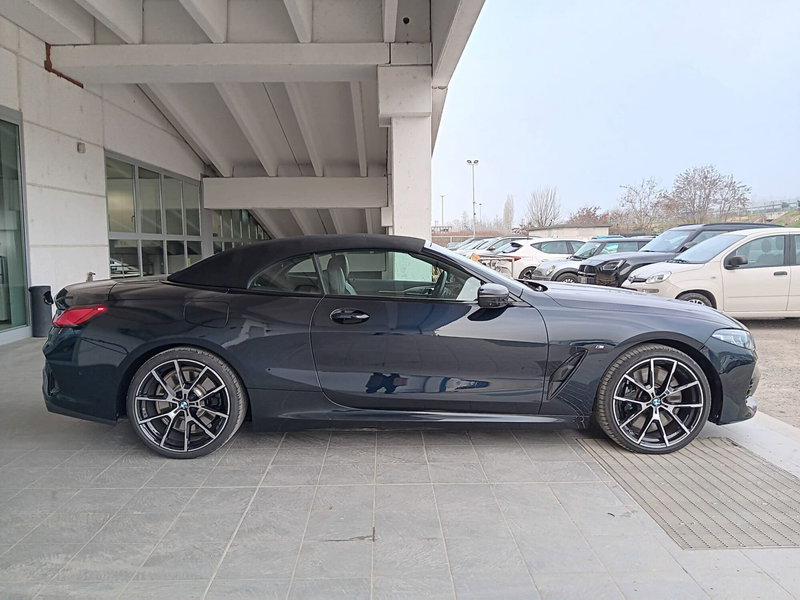 BMW Serie 8 Cabrio usata a Asti (7)