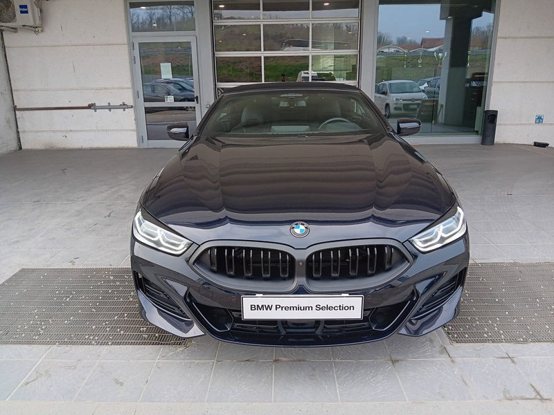 BMW Serie 8 Cabrio usata a Asti (9)