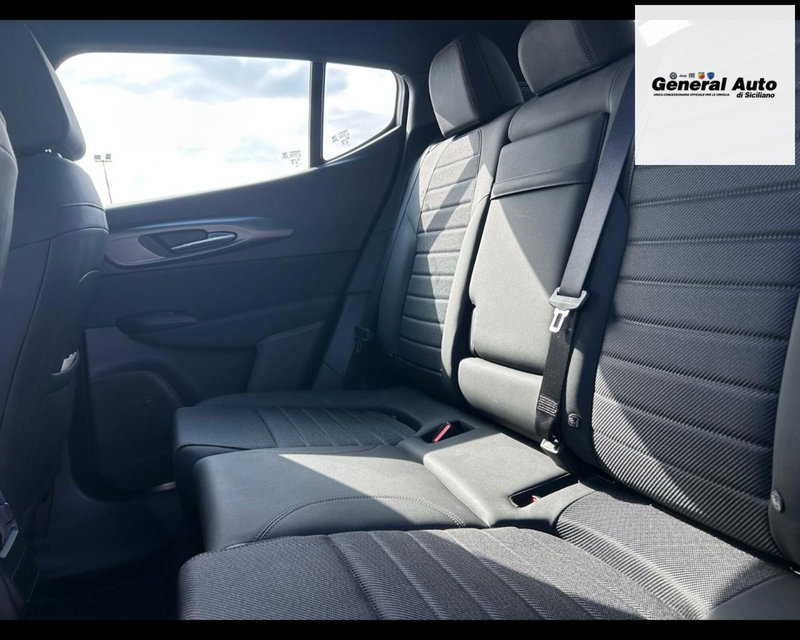 Alfa Romeo Tonale usata a Lucca (15)