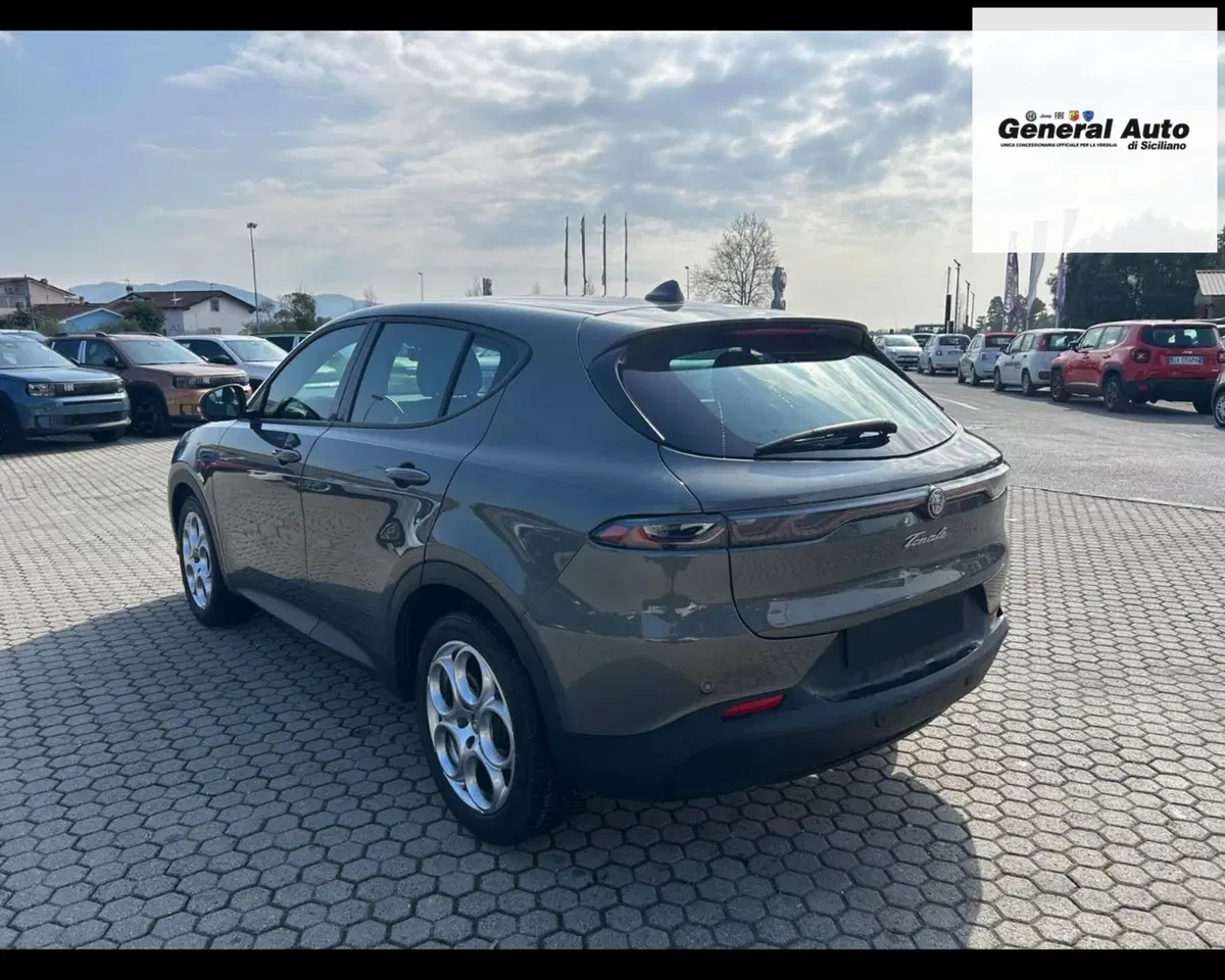 Alfa Romeo Tonale usata a Lucca (5)