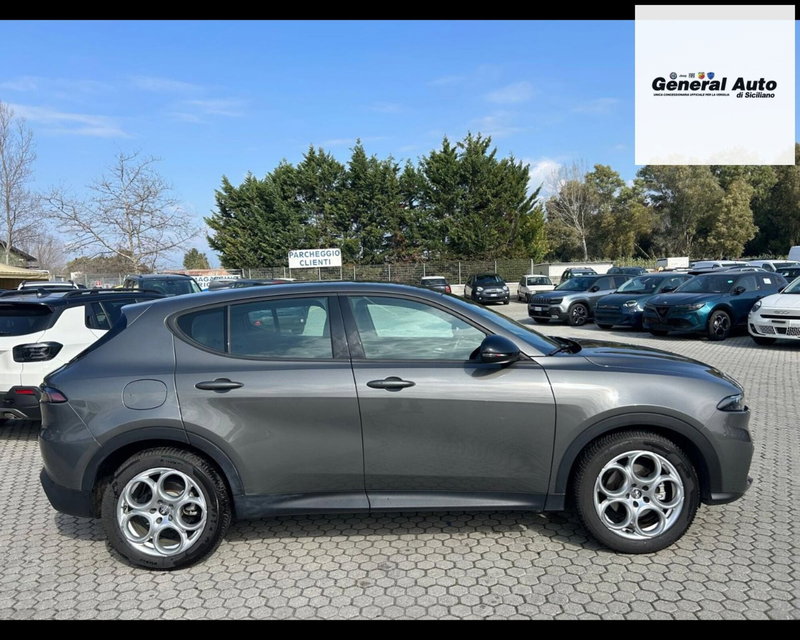 Alfa Romeo Tonale usata a Lucca (9)