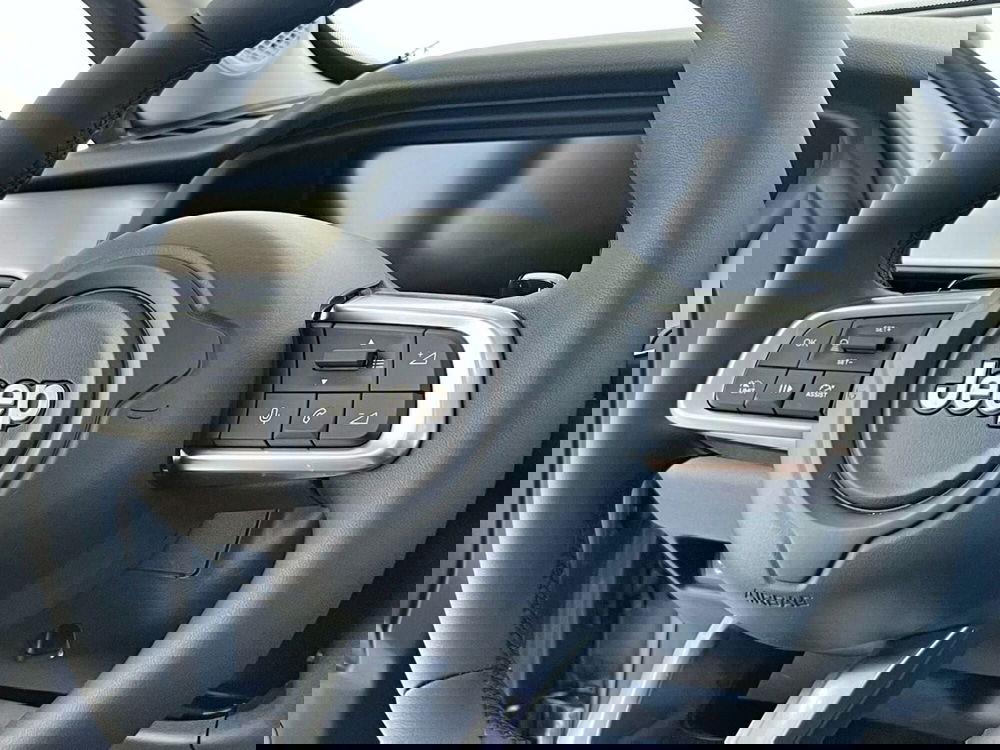 Jeep Avenger nuova a Perugia (17)