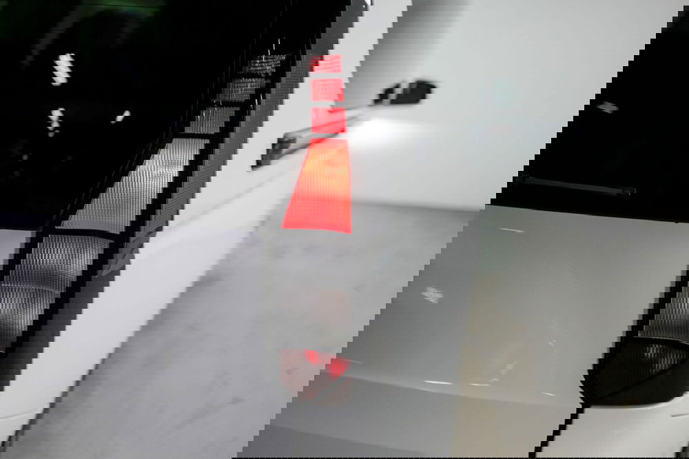 Volkswagen Caddy usata a Varese (9)