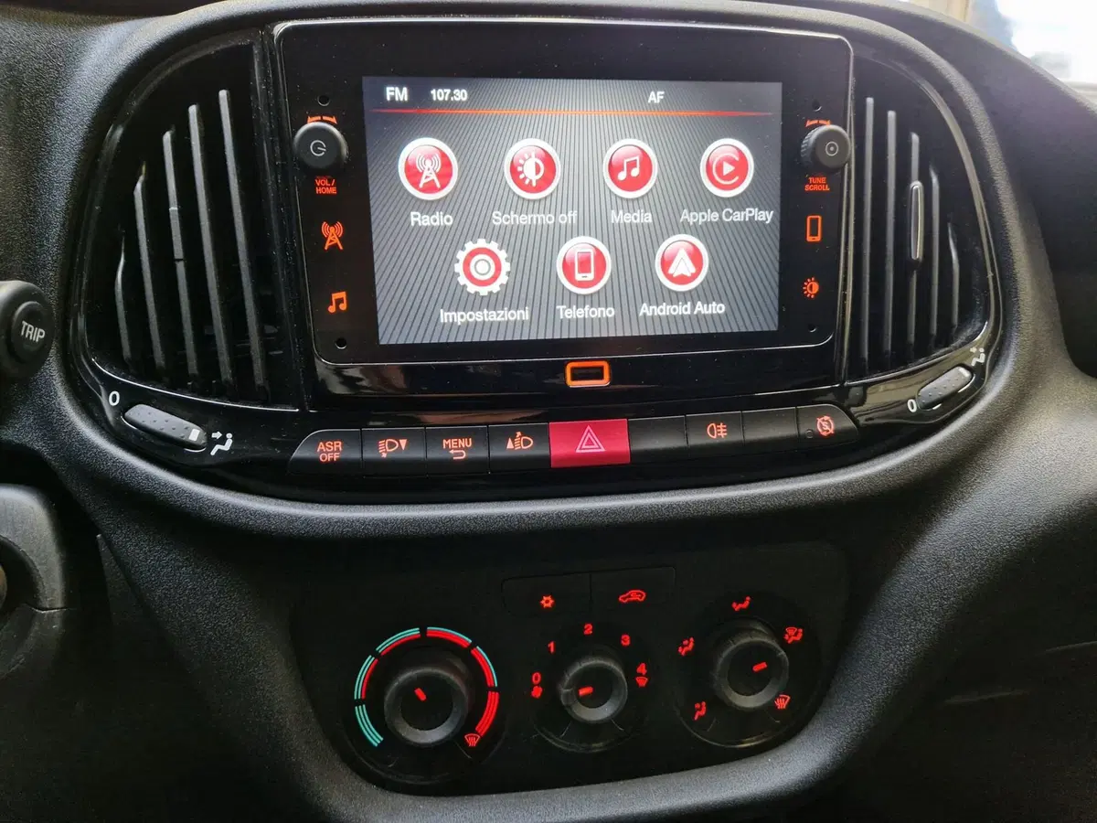 Fiat Doblò Furgone usata a Varese (12)