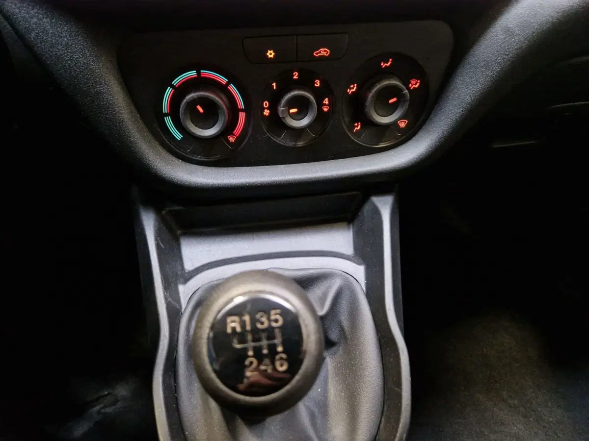 Fiat Doblò Furgone usata a Varese (14)