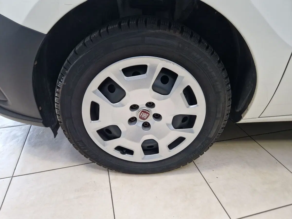 Fiat Doblò Furgone usata a Varese (15)