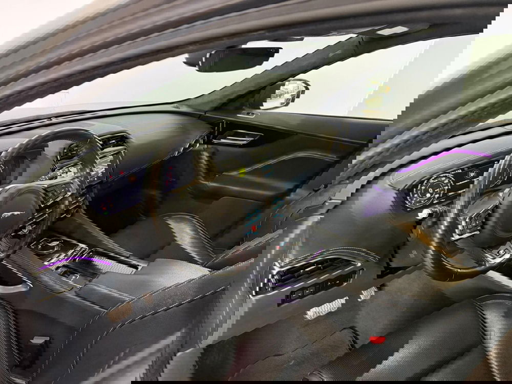 Jaguar F-Pace usata a Monza e Brianza (12)