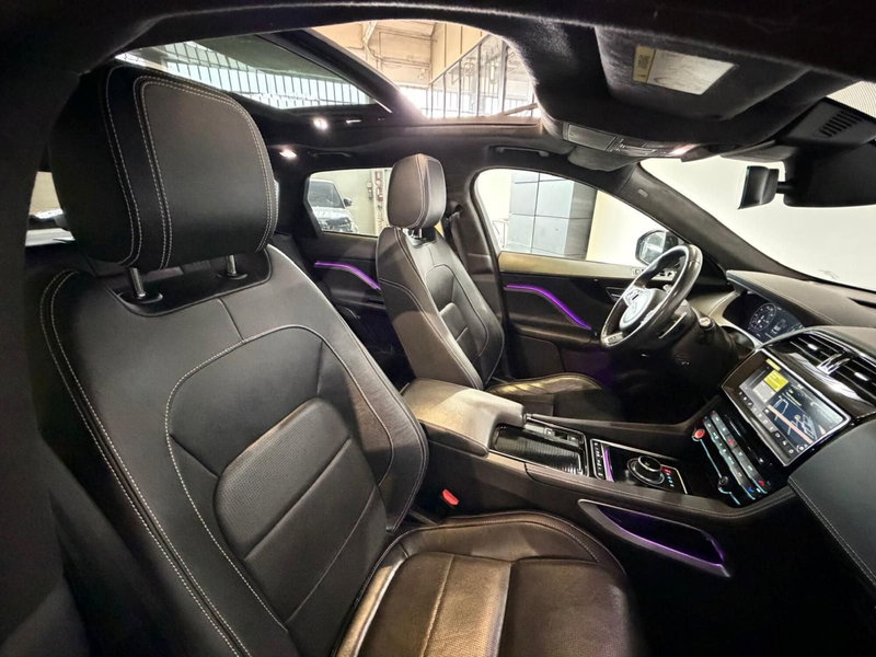 Jaguar F-Pace usata a Monza e Brianza (17)