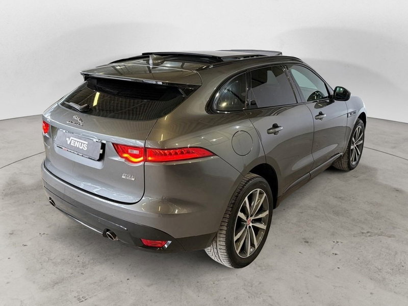 Jaguar F-Pace usata a Monza e Brianza (6)