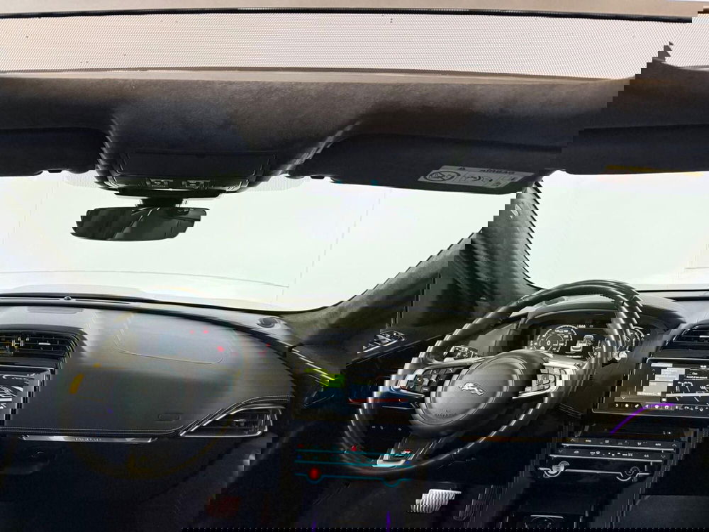 Jaguar F-Pace usata a Monza e Brianza (9)