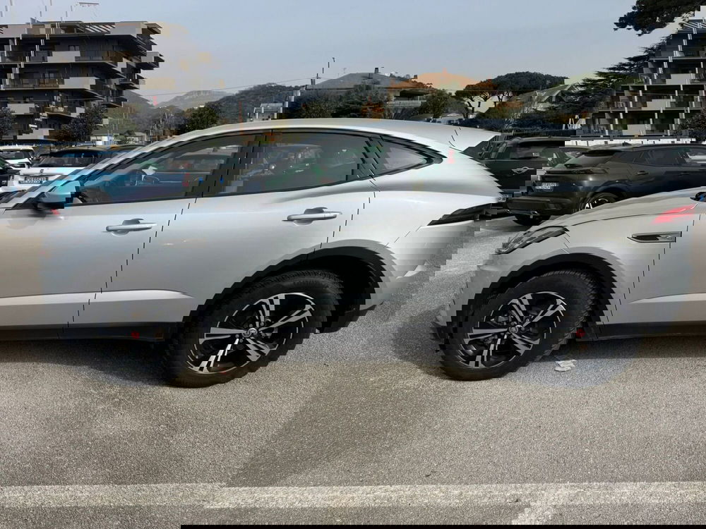 Jaguar E-Pace usata a Salerno (10)