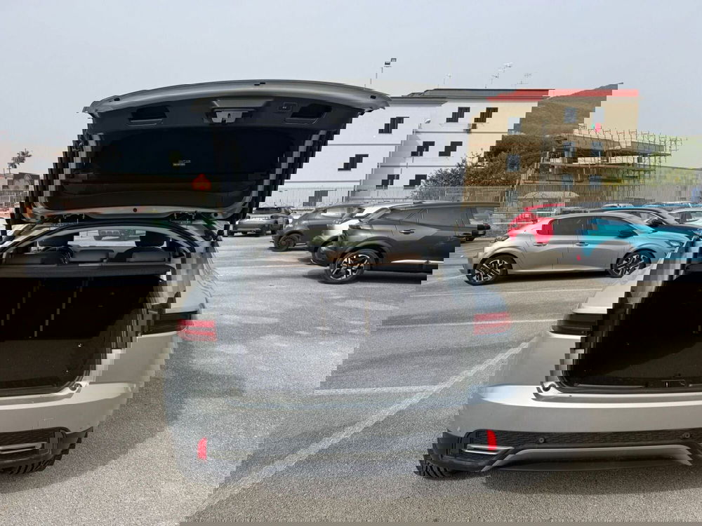 Jaguar E-Pace usata a Salerno (12)