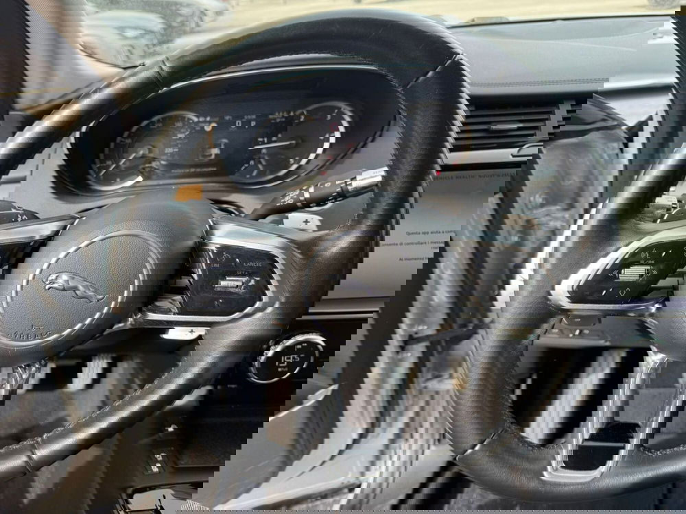 Jaguar E-Pace usata a Salerno (20)