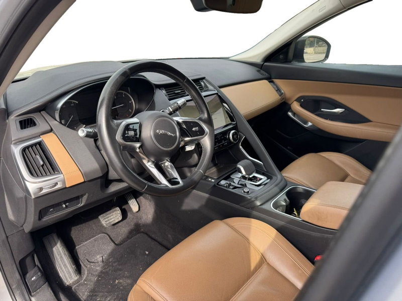 Jaguar E-Pace usata a Salerno (8)