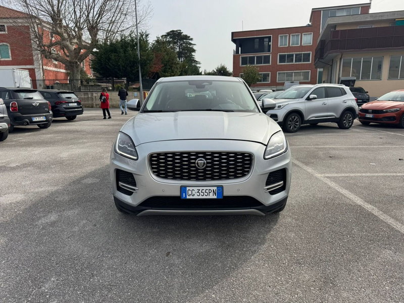Jaguar E-Pace usata a Salerno (9)