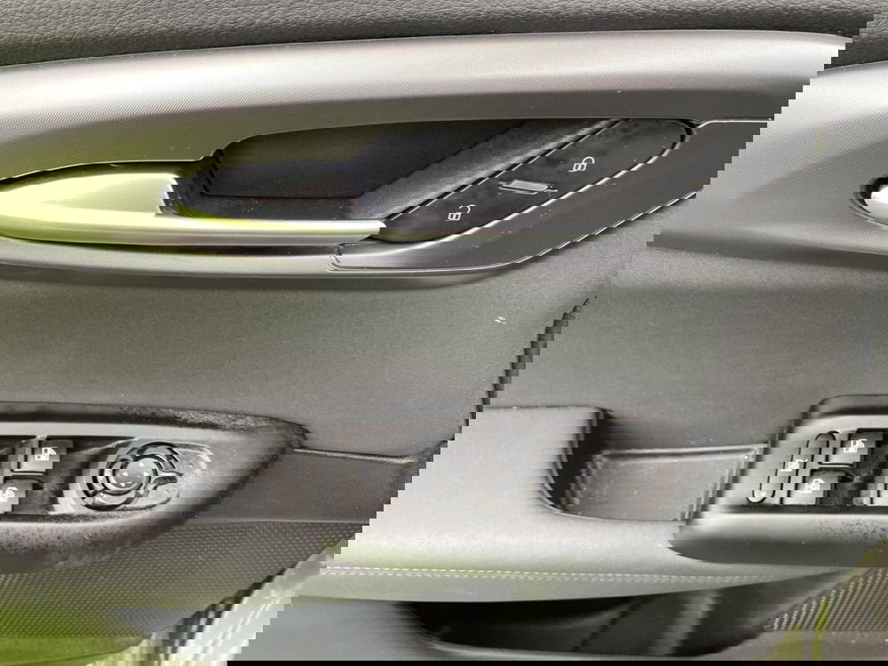 Alfa Romeo Tonale usata a Salerno (18)