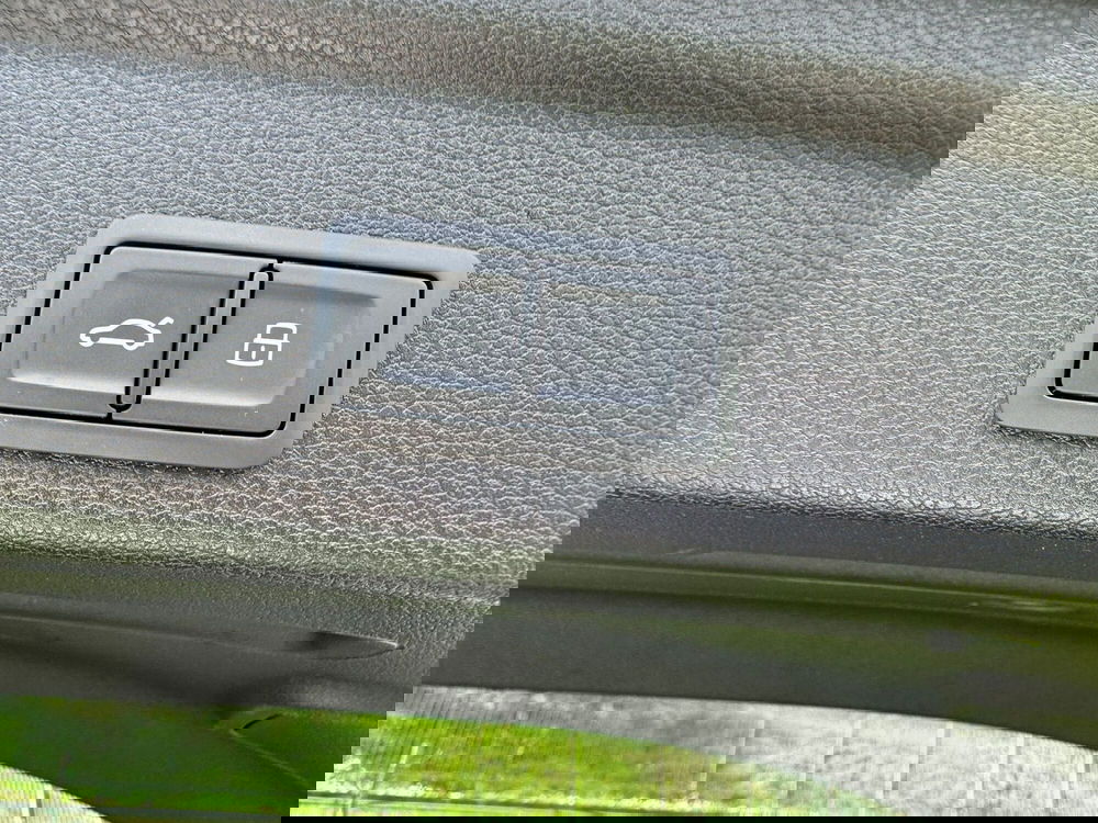 Audi RS Q3 Sportback usata a Salerno (14)