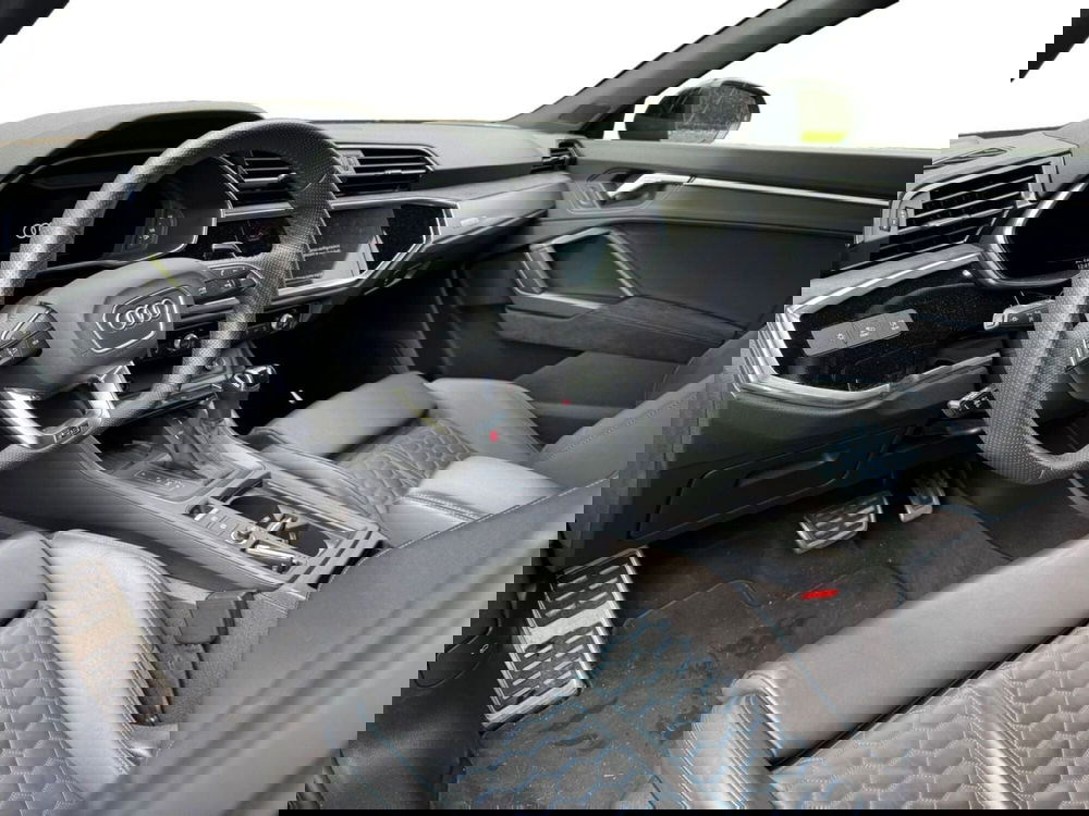 Audi RS Q3 Sportback usata a Salerno (8)