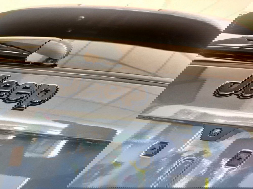 Jeep Compass nuova a Salerno (12)