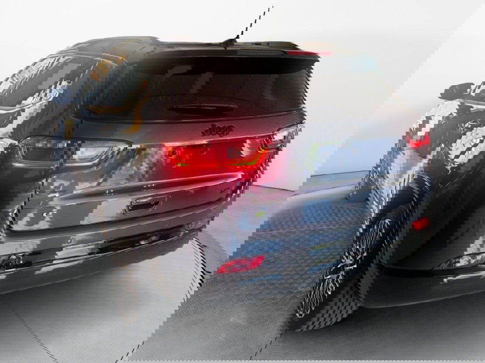 Jeep Compass nuova a Salerno (3)